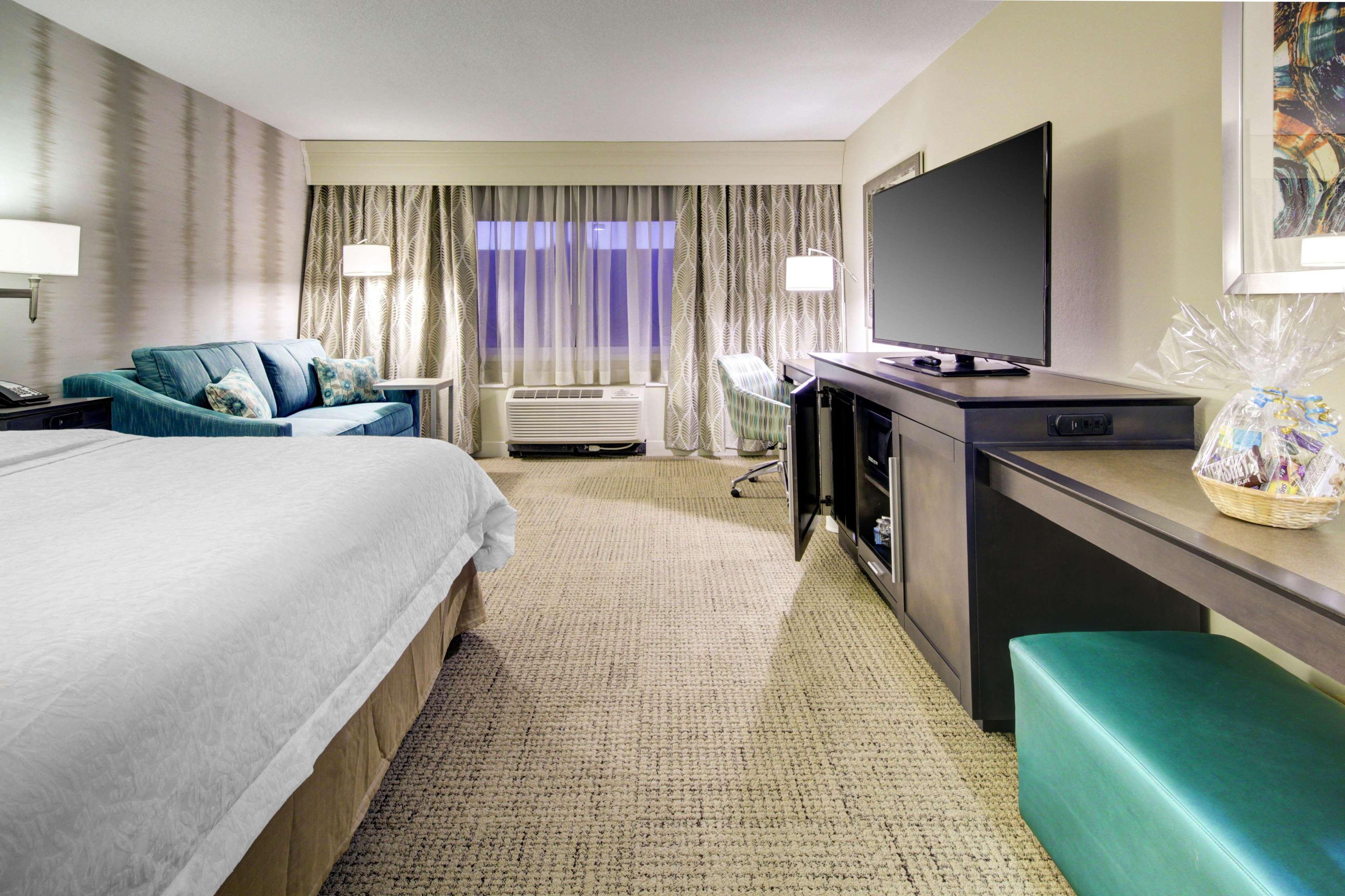 Hampton Inn Pembroke Pines Exterior photo