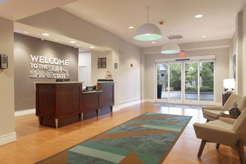 Hampton Inn Pembroke Pines Exterior photo